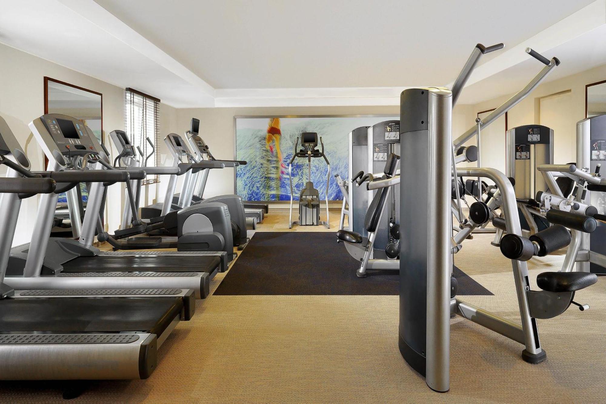 The Westin Grand Frankfurt Hotel Франкфурт на Майн Екстериор снимка The gym at the Westin Palace, Madrid
